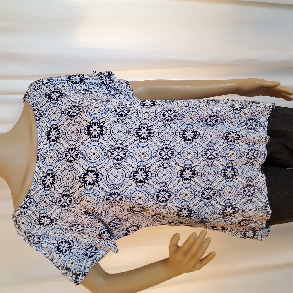 Grommet Cold Shoulder Top by Cable & Guage